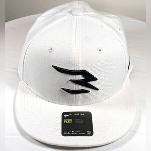 New Nike Russell Wilson Swoosh Flex White Dri-Fit Hat